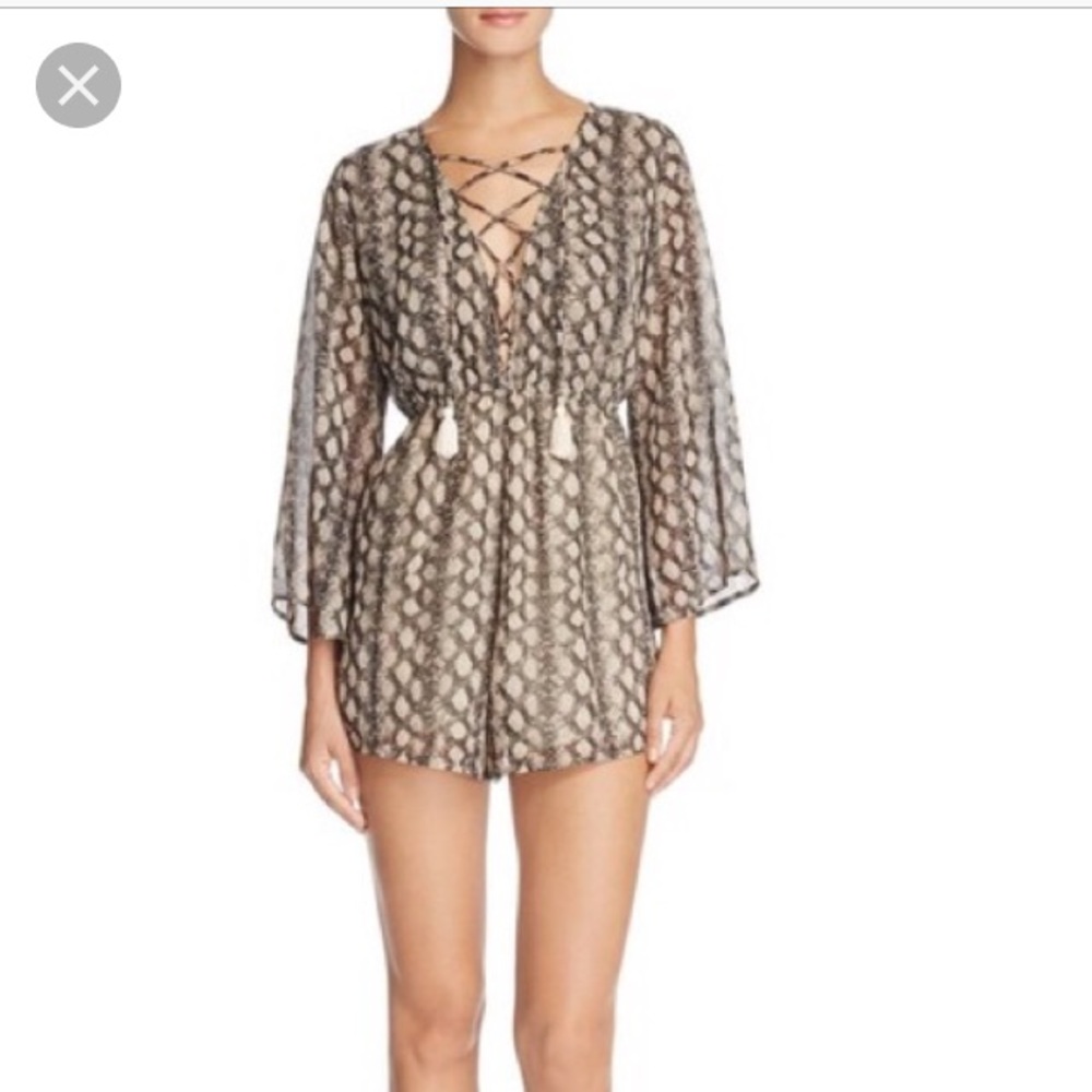 NWT Show me your mumu L tillie Tie romper